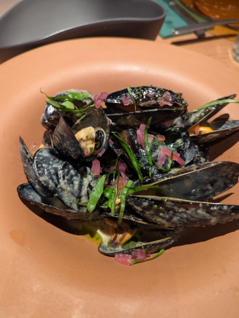 Carta de Restaurantes en Valencia, Somos Raro | Restaurante diferente en Valencia - Alameda, Clotxinas Thai