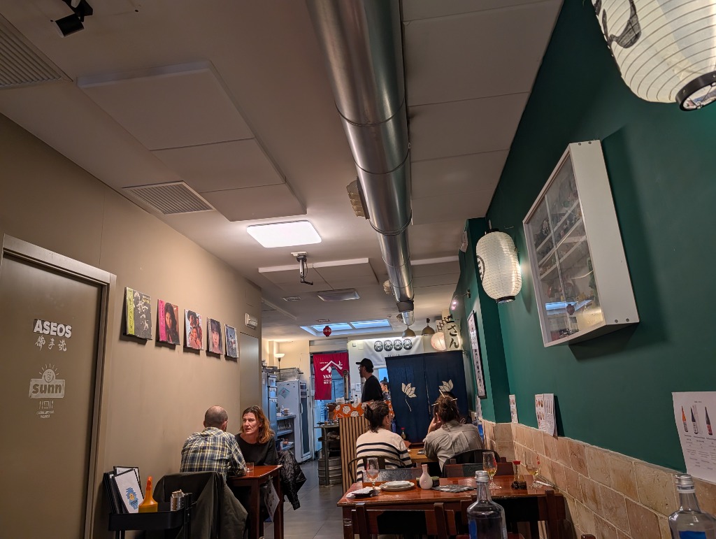 Valoración y opiniones de comida y bebida en Valencia, Sunn, Sunn