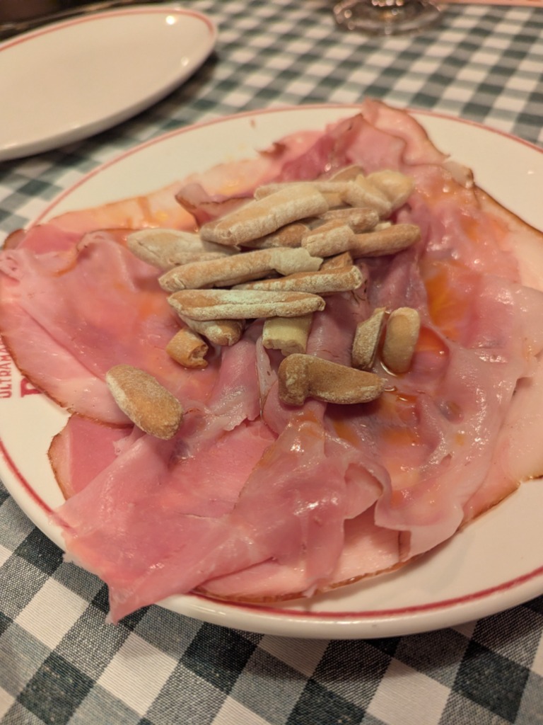 Menu of Restaurants in Valencia, Ultramarinos Pope Alameda, Lacón asado y ahumado con aceite de pimentón de la Vera