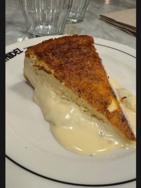 Menu of Restaurants in Valencia, Vermudez, Tarta de queso semilíquida