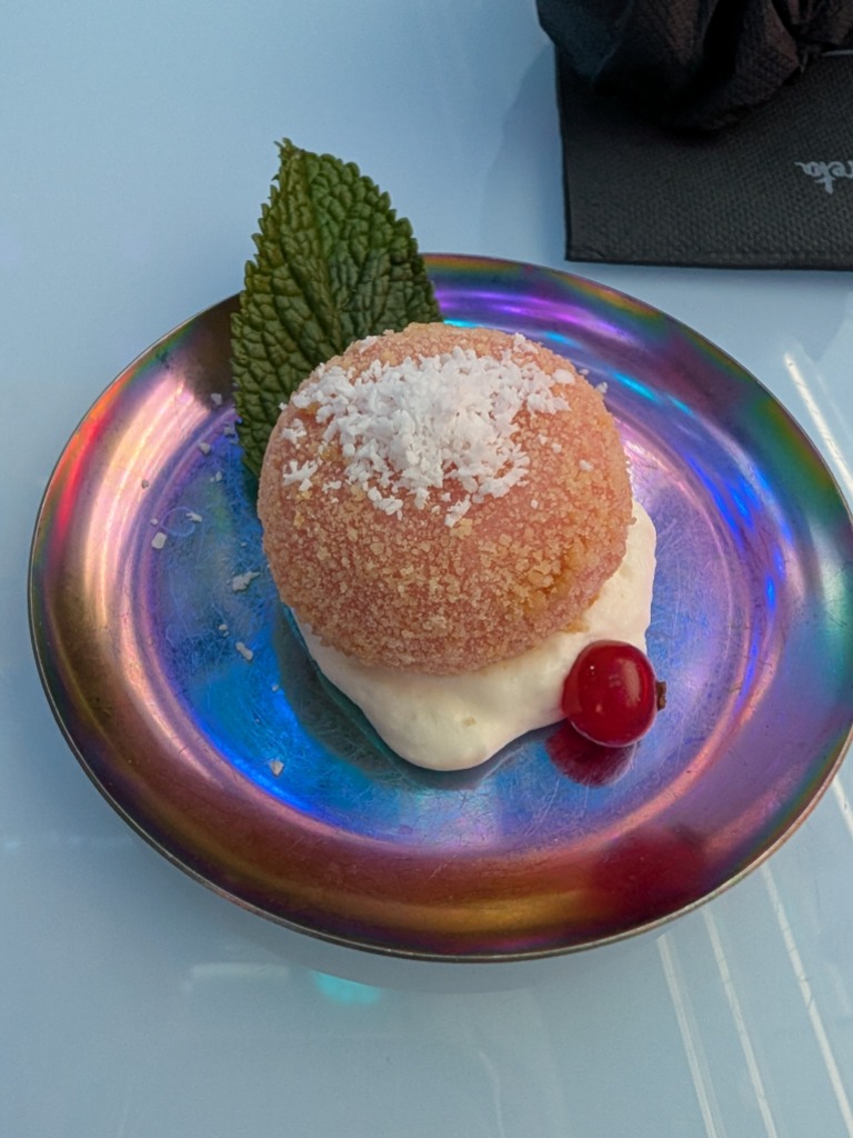 Menu of Restaurants in Valencia, Voltereta, Bienvenido a Kioto, Mochi de cheesecake