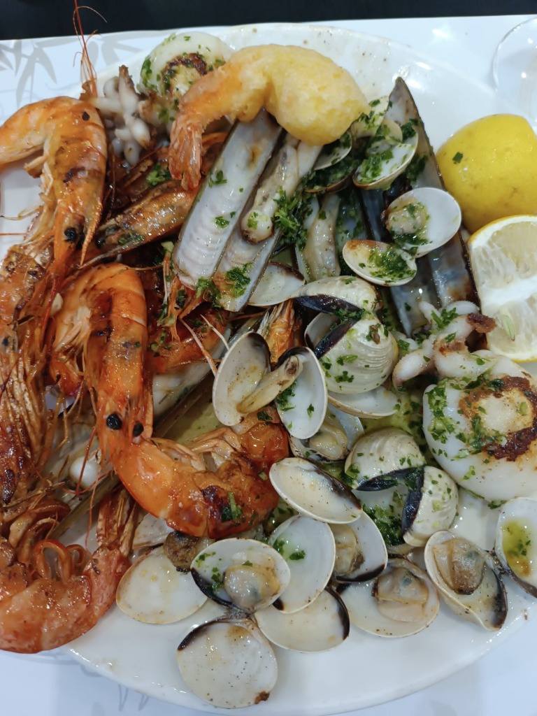 Valoración y opiniones de comida y bebida en Viana, Mr. Wok, Navajas