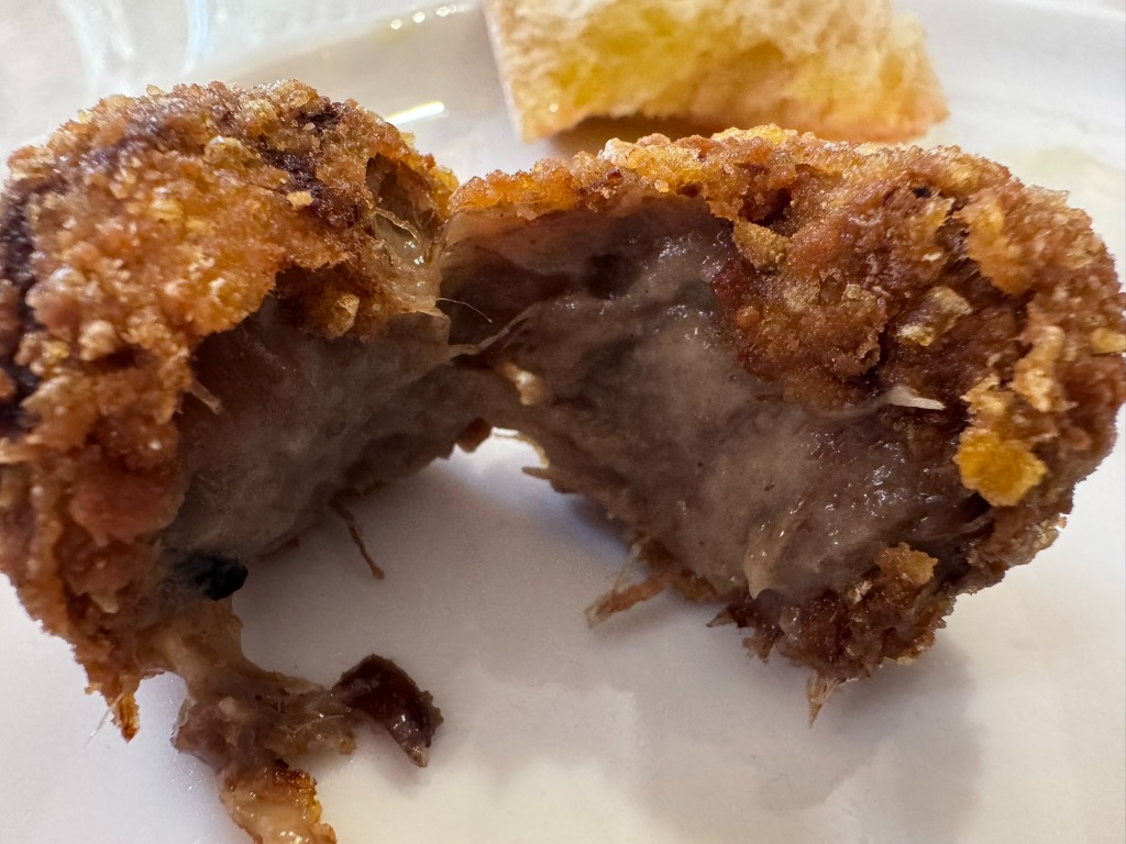 Carta de Restaurantes en Vilassar del Mar, CAL TITO - VILASSAR, Croquetas de rabo de toro (unidad)