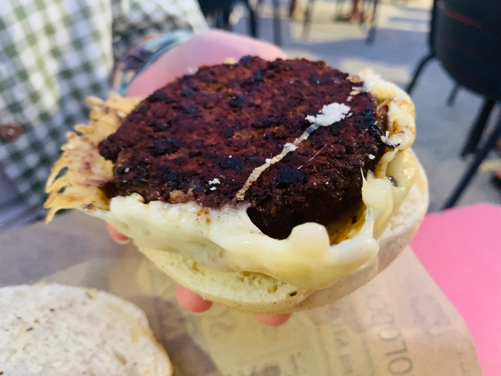Carta de Restaurantes en Vilassar del Mar, Frankfurt Barbut, Hamburguesa Bati
