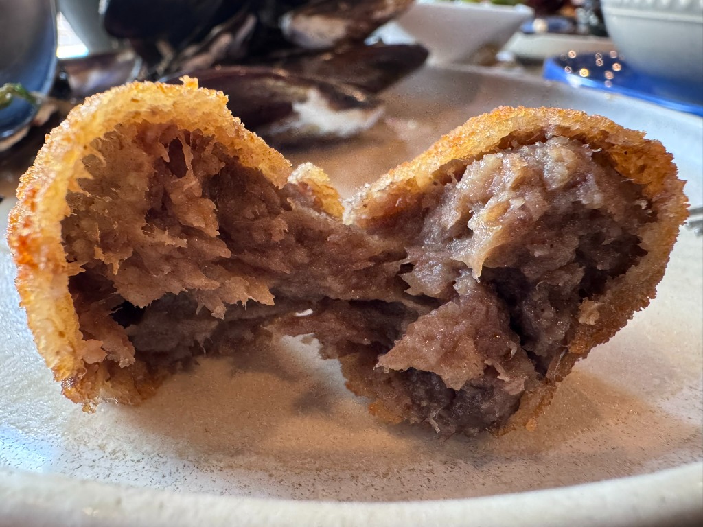 Gastronomy recommendation in Vilassar de Mar: Croqueta rabo de toro