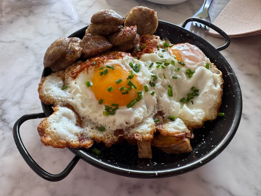 Carta de Restaurantes en Vilassar del Mar, Taberna Marina desde 1947, Huevos con butifarra del Perol