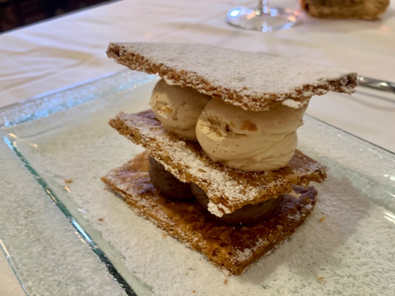 Carta de Restaurantes en Villabona, Restaurante Michem, Milhojas de turrón y chocolate