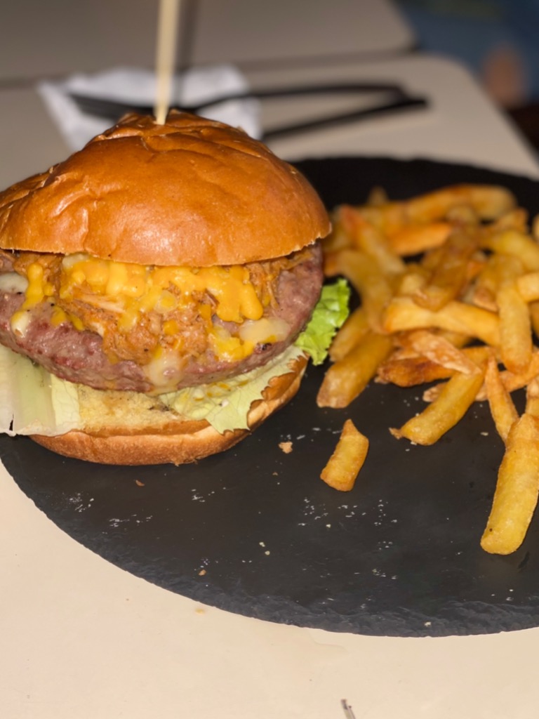 Carta de Restaurantes en Villajoyosa, Cafetería Miami, Hamburguesa TRUFADA