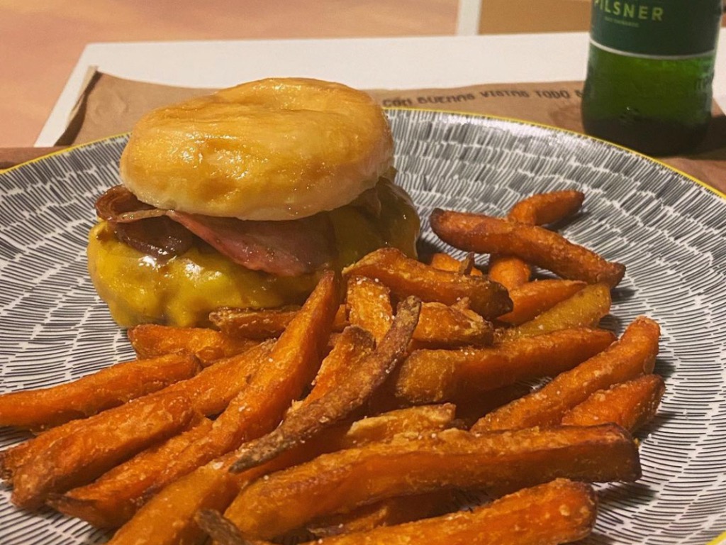 Carta de Restaurantes en Villajoyosa, Hamburguesería B&B l’Arsenal, Hamburguesa