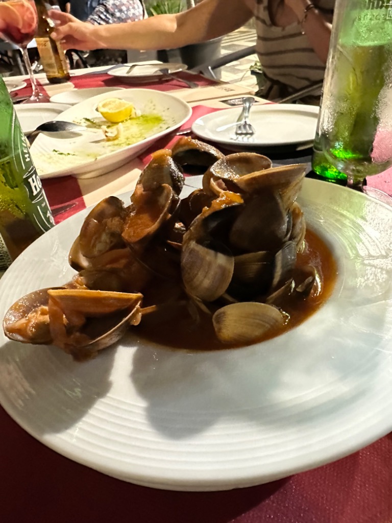 Carta de Restaurantes en Villajoyosa, La Tapería colon 52, Almejas a la marinera