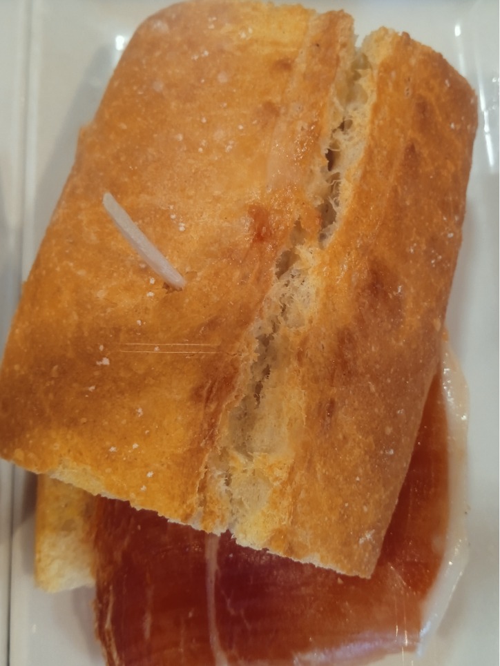 Menu of Restaurants in Villava, Iparralde Asador, Pincho de jamón con tomate