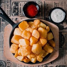 Carta de Restaurantes en Vitoria-Gasteiz, Ark Grill, Patatas Bravas