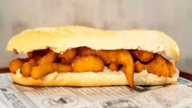 Menu of Restaurants in Vitoria-Gasteiz, London Café Vitoria, 1. Calamares con alioli