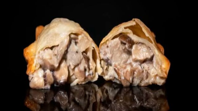 Menu of Restaurants in Vitoria-Gasteiz, Panaditas, Panadita de Setas Camembert 