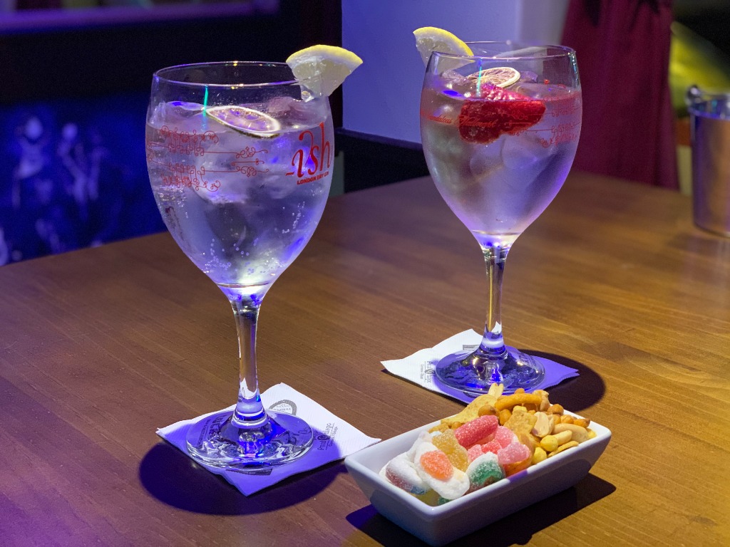 Carta de Bares en Viveiro, Temple Bar, Puerto de Indias