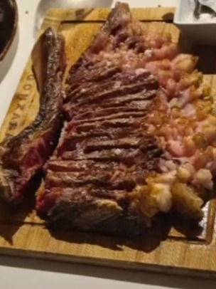 Menu of Restaurants in Zaragoza, Asador Gonzaba, Solomillo de Vaca Suprema Rubia Gallega