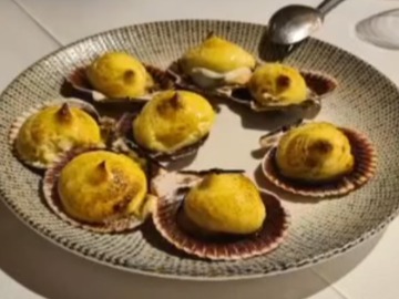 Menu of Restaurants in Zaragoza, Asador Gonzaba, Vieiras de Cambados al estilo Gonzaba