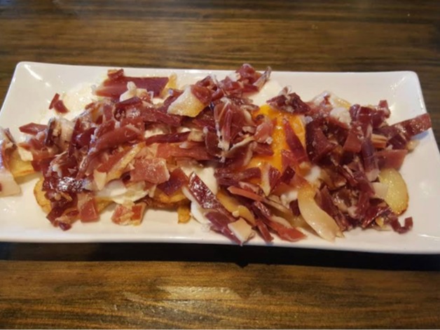 Carta de Restaurantes en Zaragoza, Dalai Valdespartera RESERVAS FIN DE SEMANA DOBLE TURNO, Huevos rotos con jamón