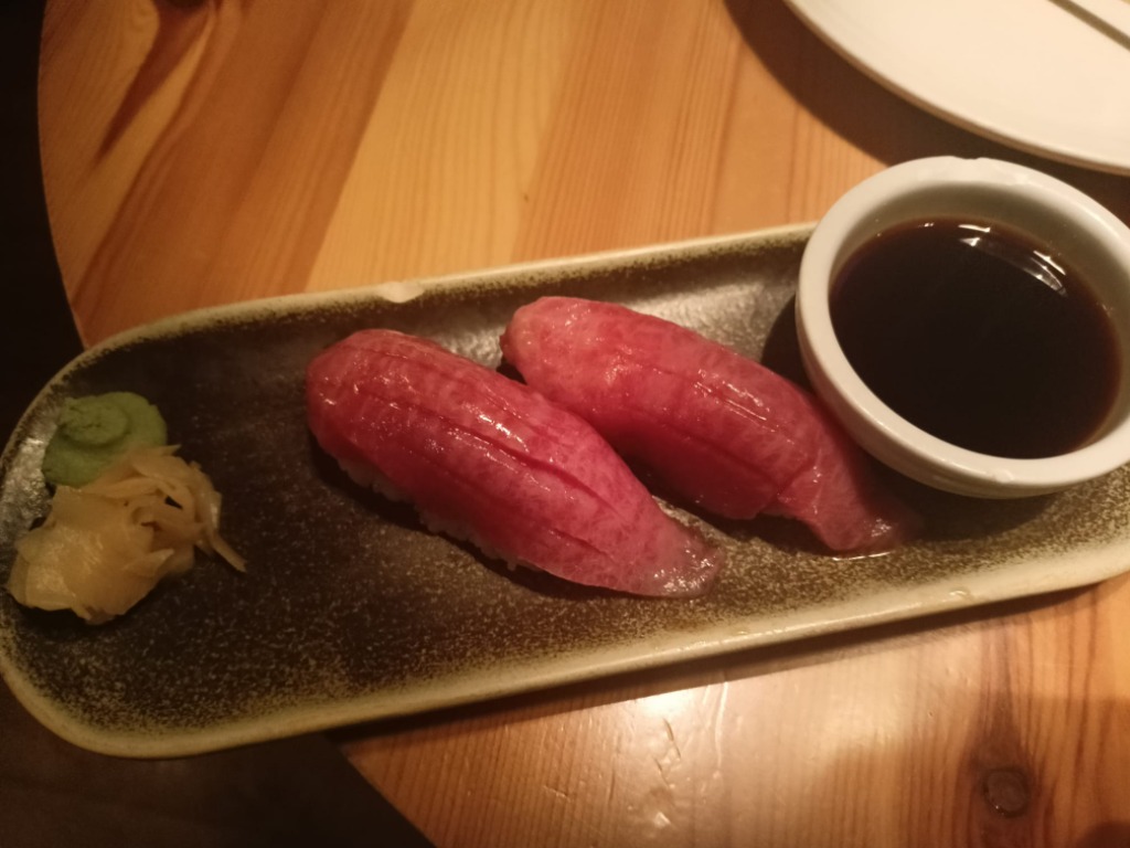 Carta de Restaurantes en Zaragoza, Ginger Fizz Bar, Niguiri toro