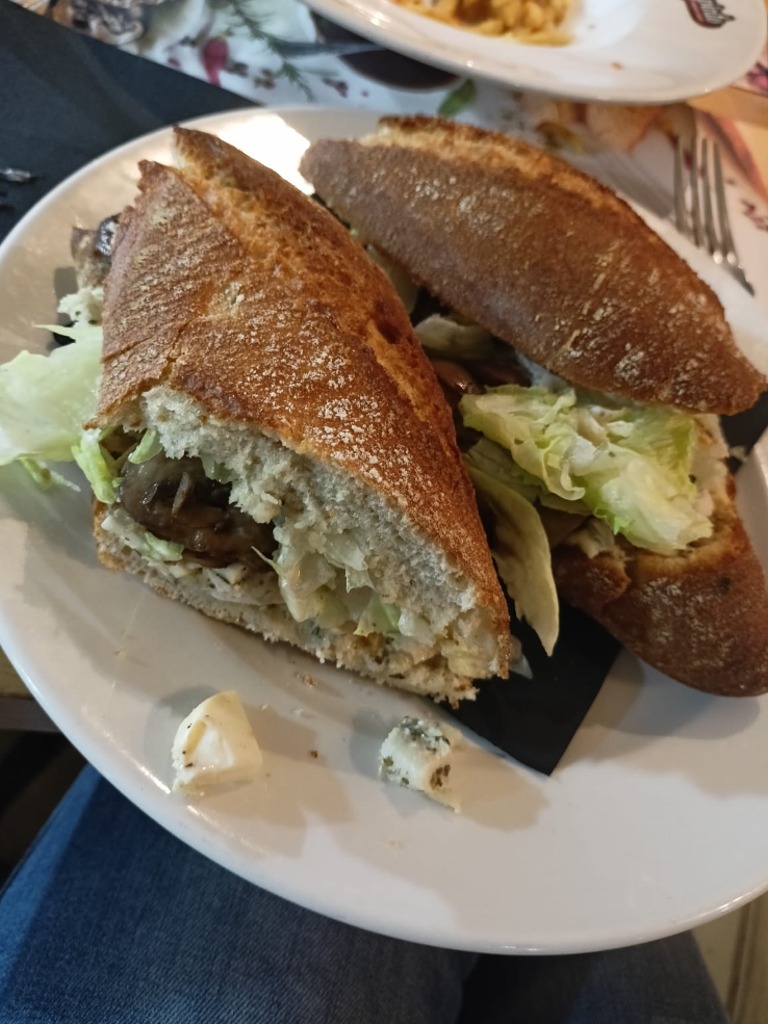 Carta de Restaurantes en Zaragoza, La Comarca Matarraña, Bocadillo Lledo