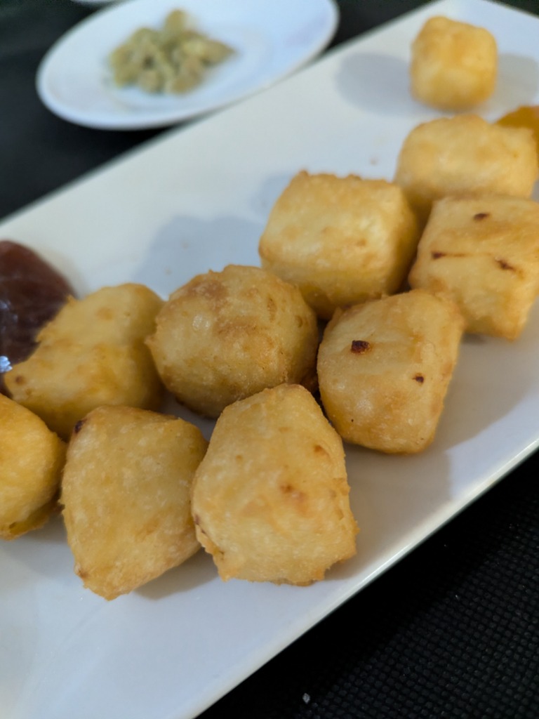 Gastronomy recommendation in Zarra: Queso frito